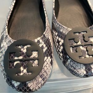 Tory Burch Black and White Snack Travel Ballet Flats - 9M